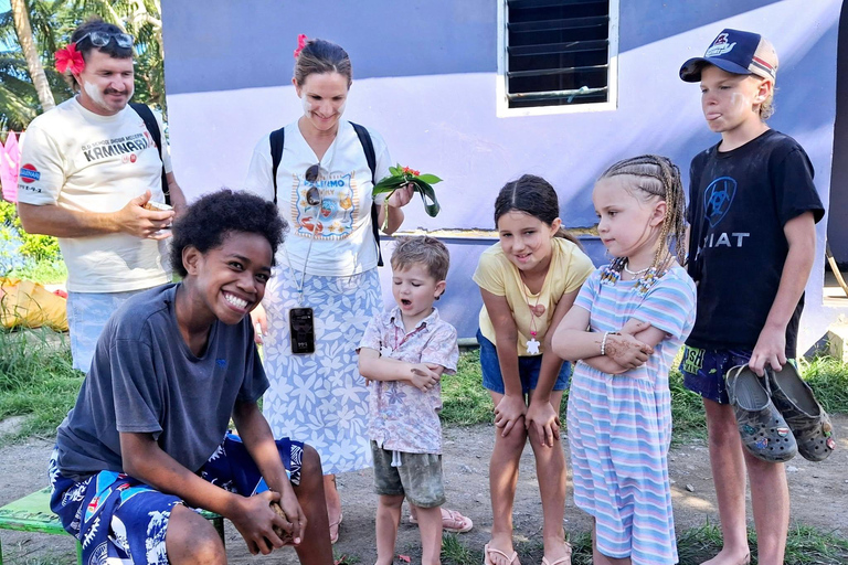Sigatoka: crucero por el río y visita al valle Salad BowlSigatoka: crucero por el río y excursión al Valle de las Ensaladeras