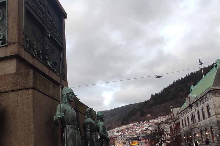 Bergen: privé wandeltour met diner en kabelbaan