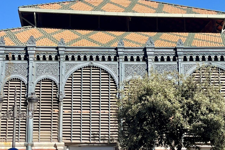 Málaga: Old Town Walking Tour & Local Life