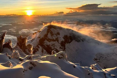 Quito: 2-Day Cotopaxi Climbing Tour