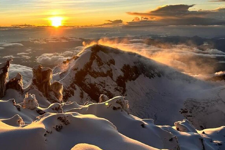 Quito: 2-Day Cotopaxi Climbing Tour