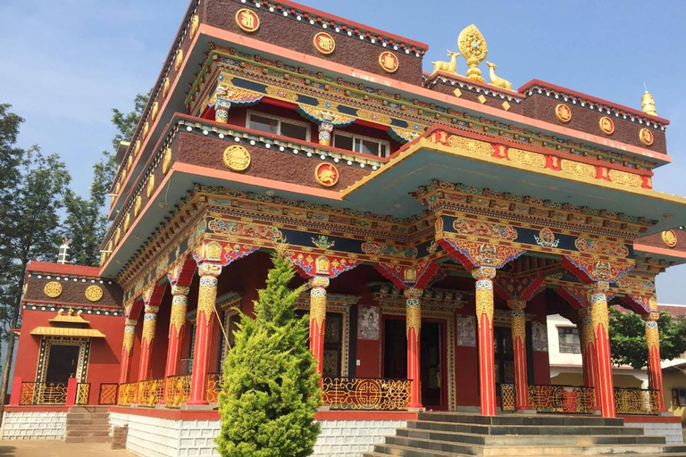 Wycieczka z Bangalore do buddyjskiego klasztoru i wodospadów Shivanasamudram