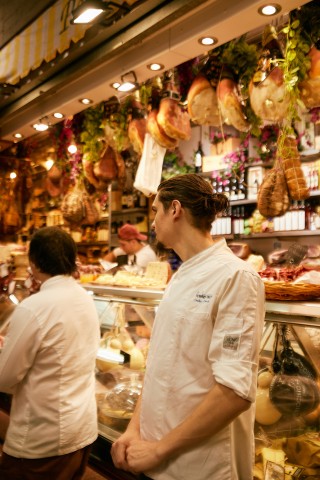 Visit Florence Italian Food Market Tour and Cooking Experience in Zurich