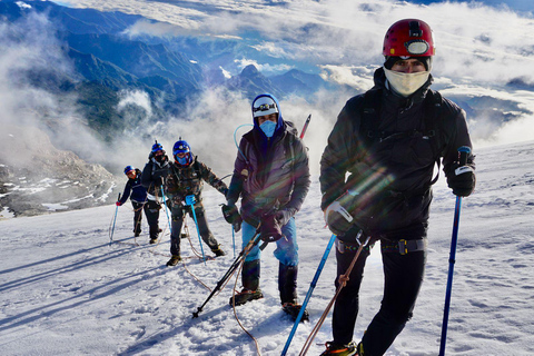 Szczyt Orizaba, północna ściana: Trening u podnóża lodowcaPółnocna ściana Pico de Orizaba: trening u podstawy lodowca