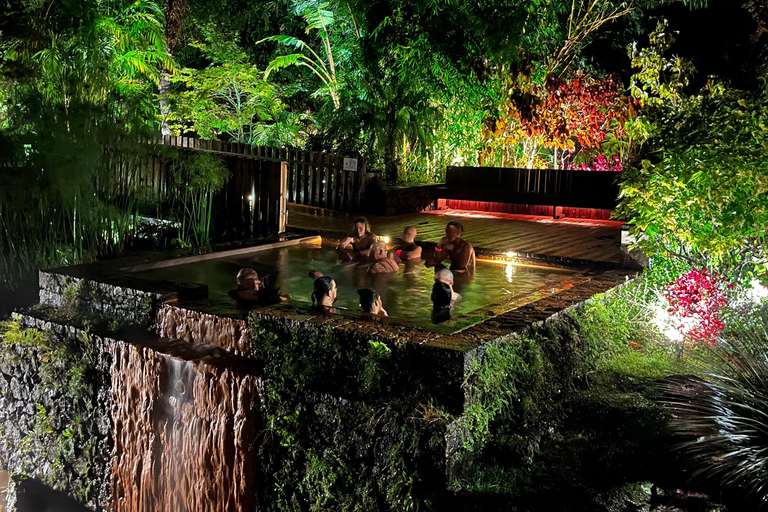 Azores: Termas nocturnas de Furnas con tickets de entrada