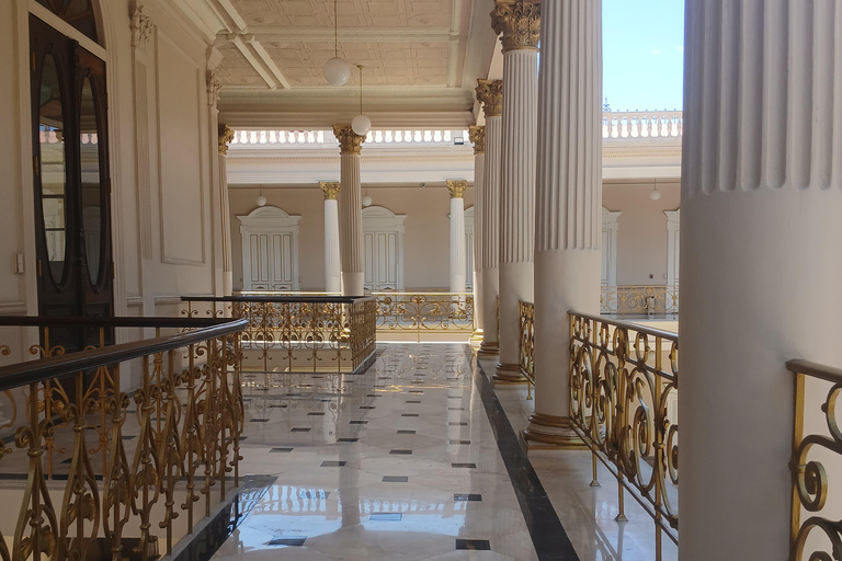 San Salvador: Zachód słońca nad Puerta del Diablo i historyczne centrum miastaSan Salvador: Zachód słońca nad Bramą Diabła i historycznym centrum miasta