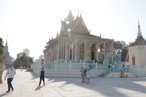 Phnom Penh-tur med engelsk Tuk Tuk-förare