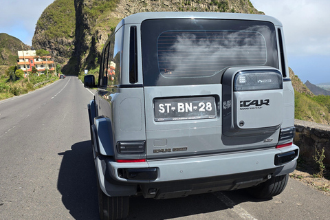 Praia: Santiago Island Tour with Airport Transfer Airport transfer luxury