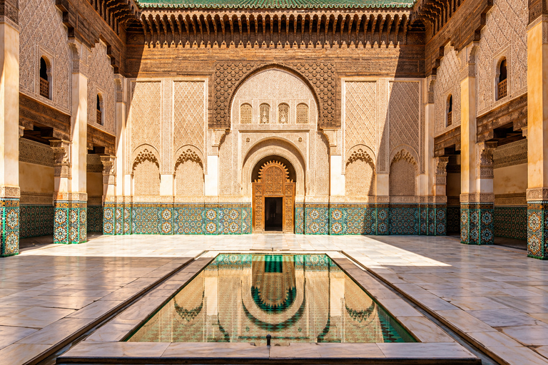 Marrakech: Medina, Palaces, Souks & Evening Carriage Ride Medina Discovery, Evening Carriage & Moroccan Dinner