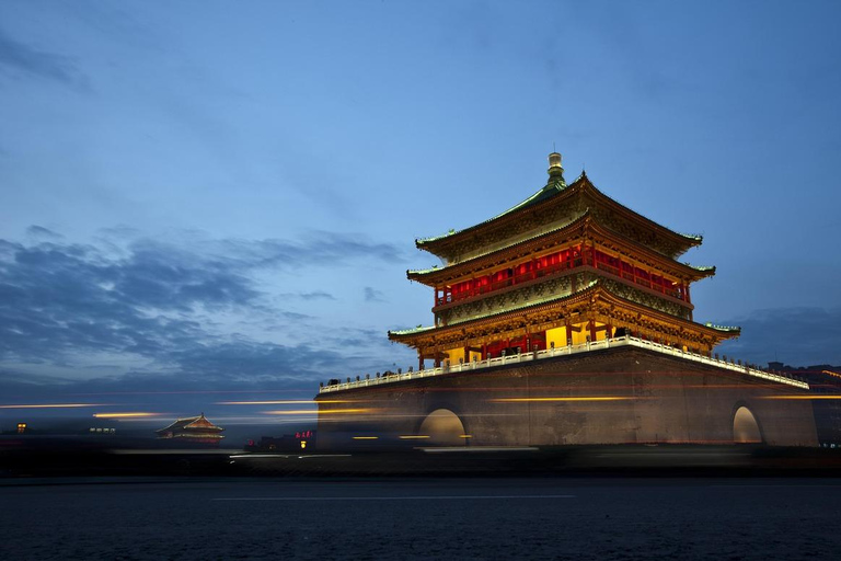 Xi’an: Hukou Waterfall Day Trip with Guide & Pickup