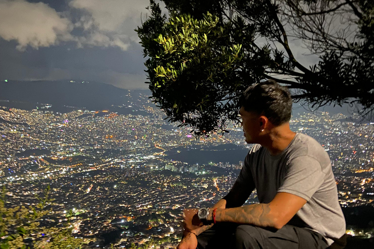 Cristo del Picacho the best viewpoint in Medellín, Medellín in 3D