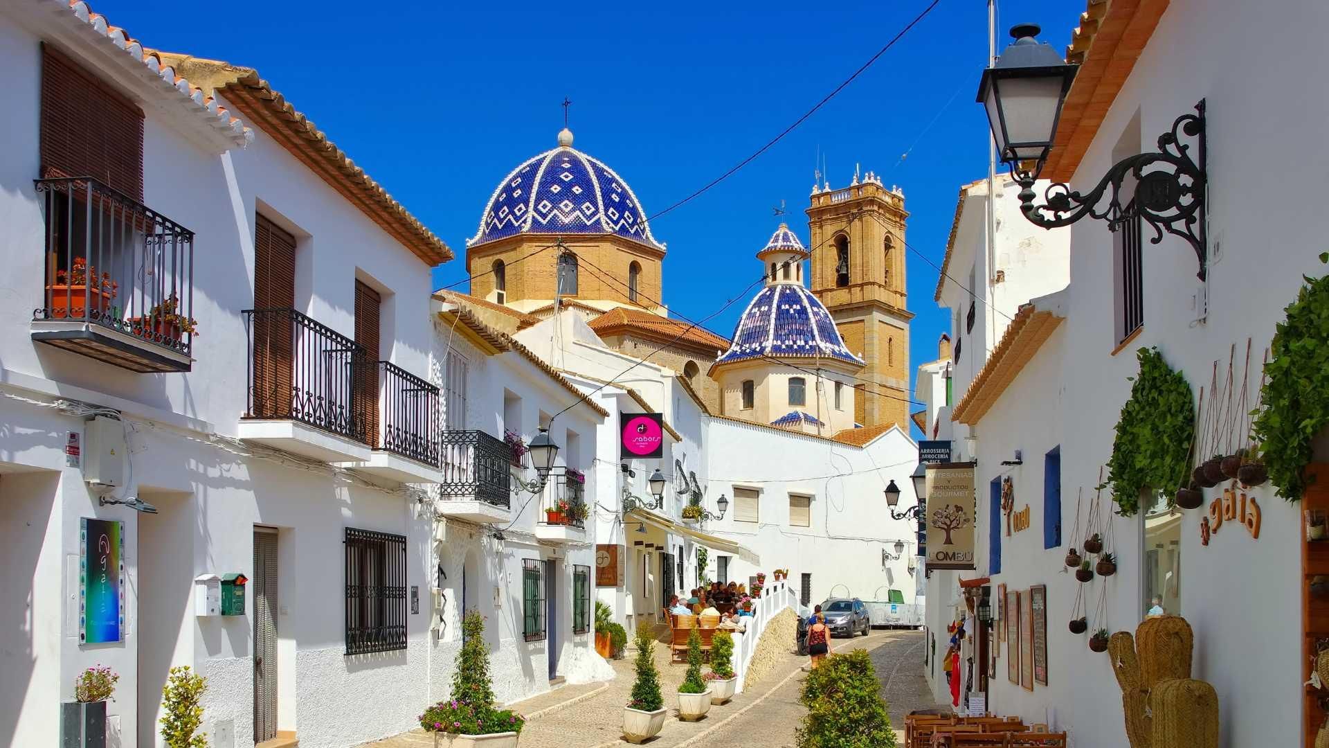 Ab Valencia: Tagestour nach Altea, Villajoyosa und Benidorm