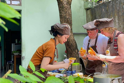 Hue Cooking Class : Best Local Restaurants with Madam Thu Hue cooking class without Pick Up & Local Market