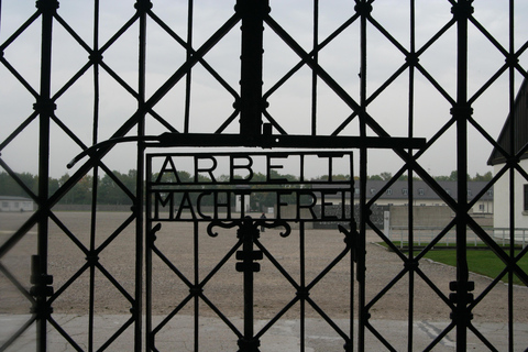 Tour privato del Memoriale di Dachau da Monaco di Baviera