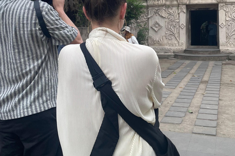 Yogyakarta: Sultan Palace and Water castle Guided Tour Water castle Guided Tour