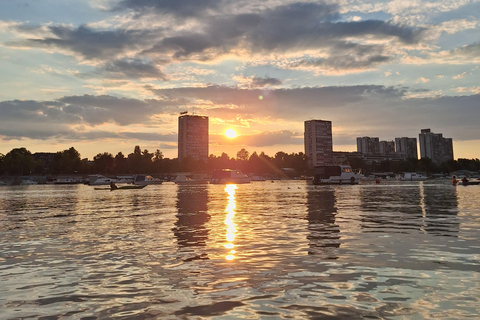 Belgrade: Sunset Kayak Adventure