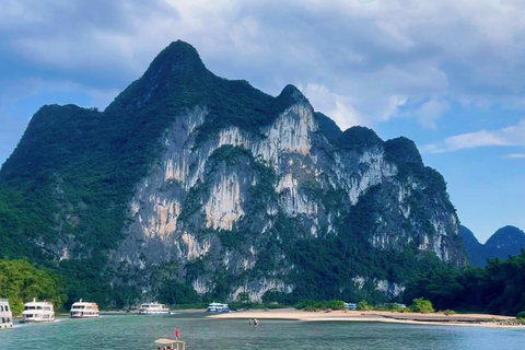 Shared 2-3 Day Guilin Tour: Longji, Li River Cruise + Pickup 3-Day City, Longji & 3-Star Cruise