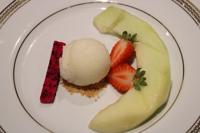 Rio de Janeiro: Roxy Dinner Show - Dinner + Drink & Show