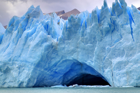 El Calafate: Glacier Cruise & Trekking at Estancia Cristina From El Calafate: Glacier Cruise to Estancia Cristina