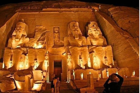 Luxor: Show de som e luz em Karnak com traslados do hotelLuxor: Show de Som e Luz em Karnak com Traslados de Hotel