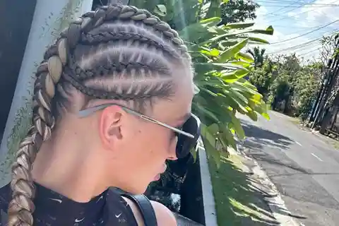 Bali's Hair Braiding Service: Expert Braids at Your Doorstep