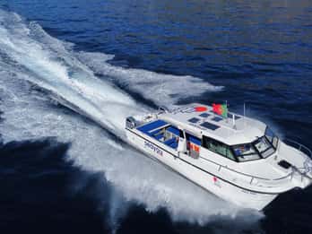 Madera: malowniczy SeaBus z Calheta do Funchal i z powrotem