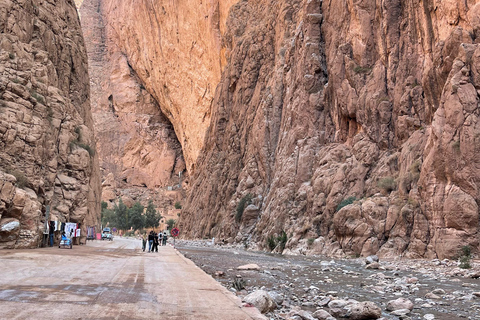 Fez To Marrakech: Private 4-Day Via-Merzouga & Luxury Camp. Fez To Marrakech: 4-Day Private premium Trip & Luxury camp.