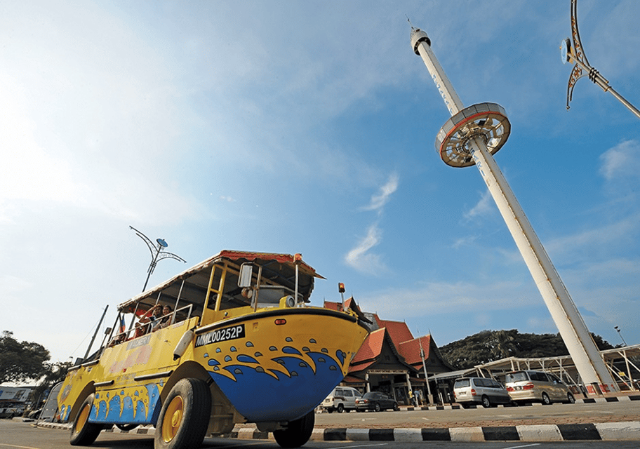 Melaka: Menara Taming Sari Tower | GetYourGuide