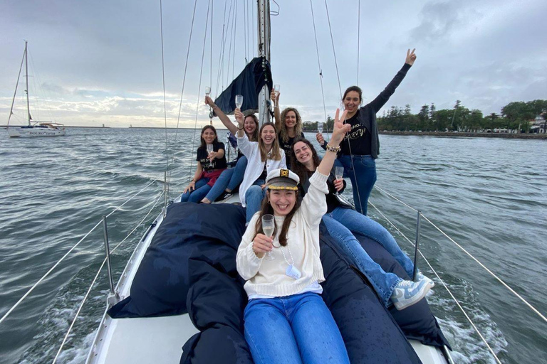 Porto: Tocht op een zeilboot gedeeld of privé (Sunset Option)Porto: Privétour op een zeilboot (ZONSONDERGANG OPTIE)