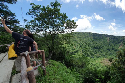 San Salvador : Tour de ville, parc El Boquerón et dégustation de Pupusa