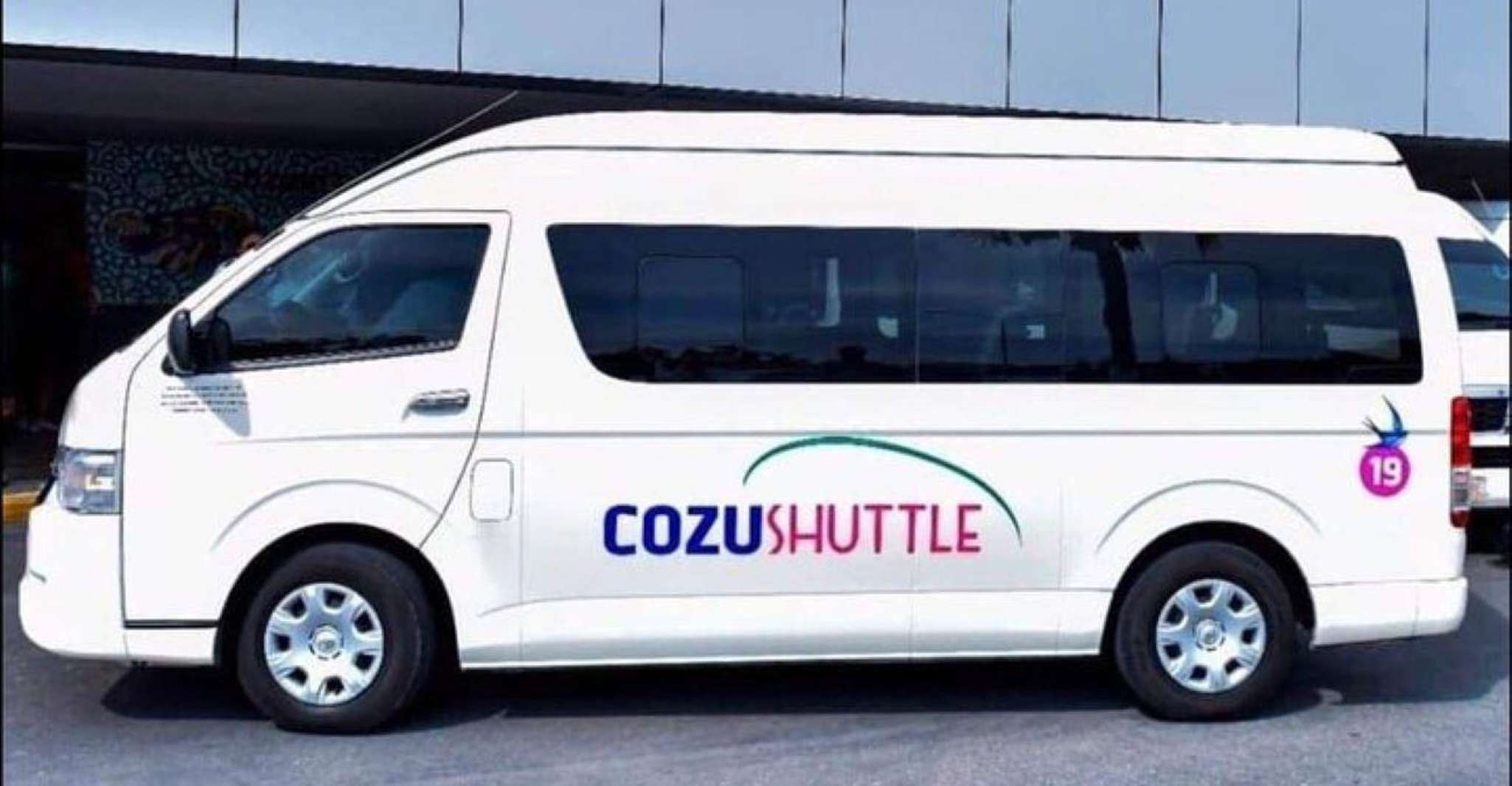 Cozumel, Private Shuttle from Cozumel Airport to Hotels - Housity