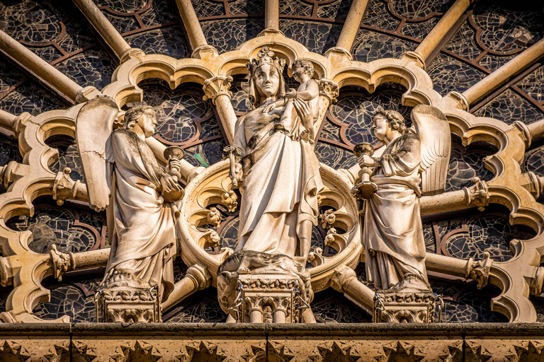 Paris: Notre-Dame Audio Guide + Archaeological Crypt Option Paris: Archaeological Crypt Ticket + Notre-Dame Audio Tour