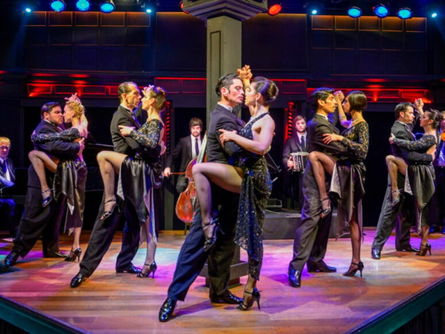 El Querandi: Gourmet Dinner + Tango Show + Transfer Free.