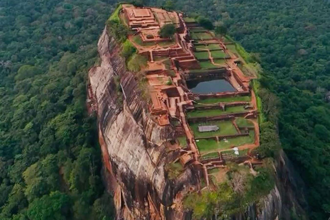 Explore Sri Lanka in 4 Days – Culture, Nature & Adventure