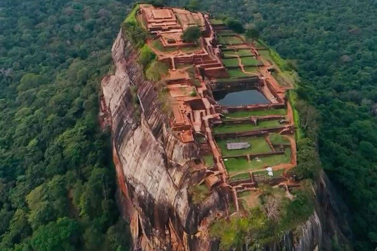 Explore Sri Lanka in 4 Days – Culture, Nature & Adventure