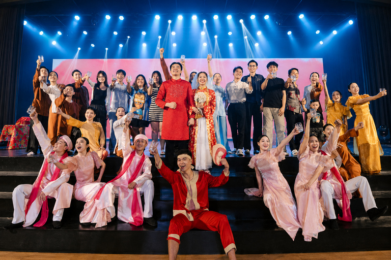 Da Nang: Heritage Show & Mi Quang Show with Noodle Tasting From Hoi An: Heritage Show & Hotel Transfer