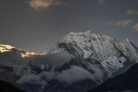 Manaslu Ciruit Trek: Manaslu Trek 12 dagar från Katmandu