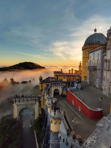 Sintra, Pena, Regaleira, Cabo Roca & Cascais (Small-Group)