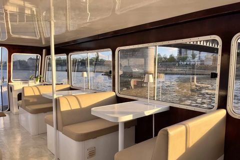 Warsaw: Vistula River Cruise with Audioguide