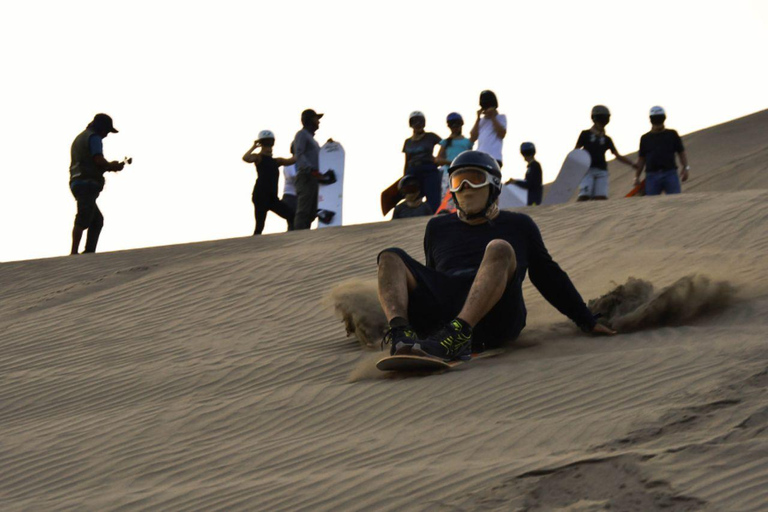 Lima: slitta su sabbia e fuoristrada ad Ancon
