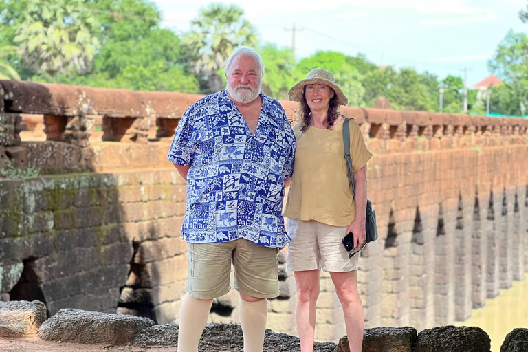2-Day Phnom Penh to Siem Reap Tour with Angkor Wat Sunrise