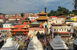 Kathmandu: Spaziergang bei Dämmerung, Einäscherung & Arati-Tour in Pashupati