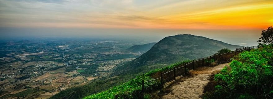 Excursion au lever du soleil à Nandi Hills au départ de Bangalore avec petit-déjeuner