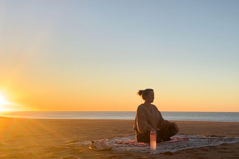 Albufeira: Sunrise Beach Yoga with an Instructor