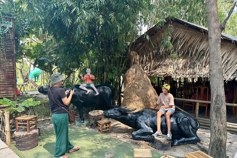 2-Day Mekong Delta Tour: Phu Quoc to Phnom Penh via Chau Doc Private Transfer with Driver (No Guide, No Hotel Included)