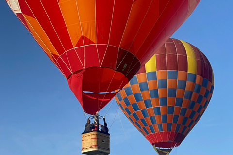 Luchtballonvaart in Brasov, Transsylvanië