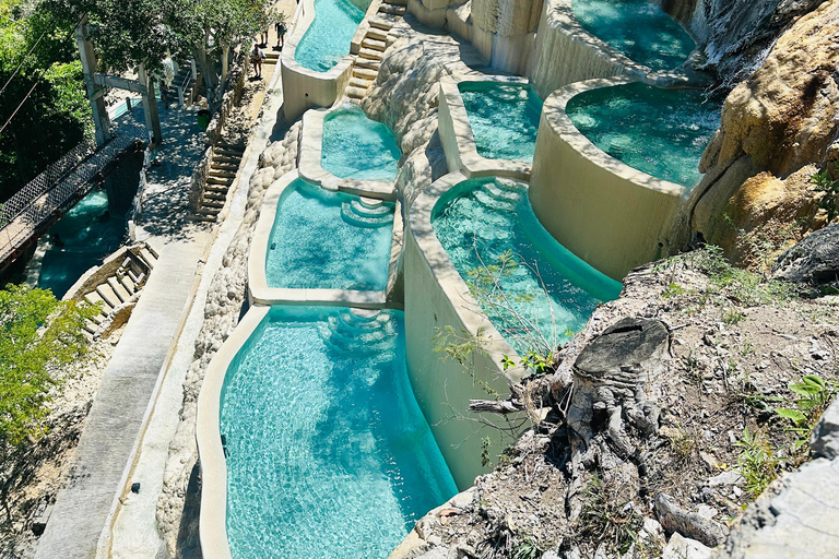 Von Mexiko-Stadt aus: Tolantongo-Grotten und Blaue PoolsAus Mexiko-Stadt: Grutas de tolantongo y pozas azules