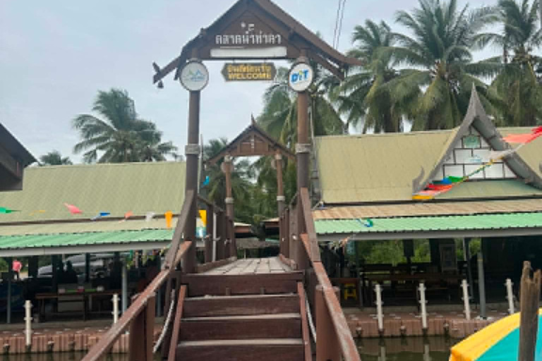 From Bangkok: Floating Market & Railway Market Day Trip