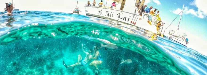 Kauai : sortie en bateau sur la côte de Na Pali avec un capitaine et un équipage culturels