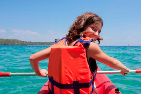 Santa Cruz: Kayaking and Snorkeling Adventure in Academia Bay
